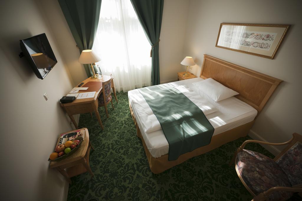 Grandhotel Ambassador Narodni Dum Karlsbad Værelse billede
